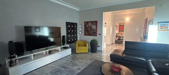 4غرفة شقة في Turin, Italy رقم 53297 4