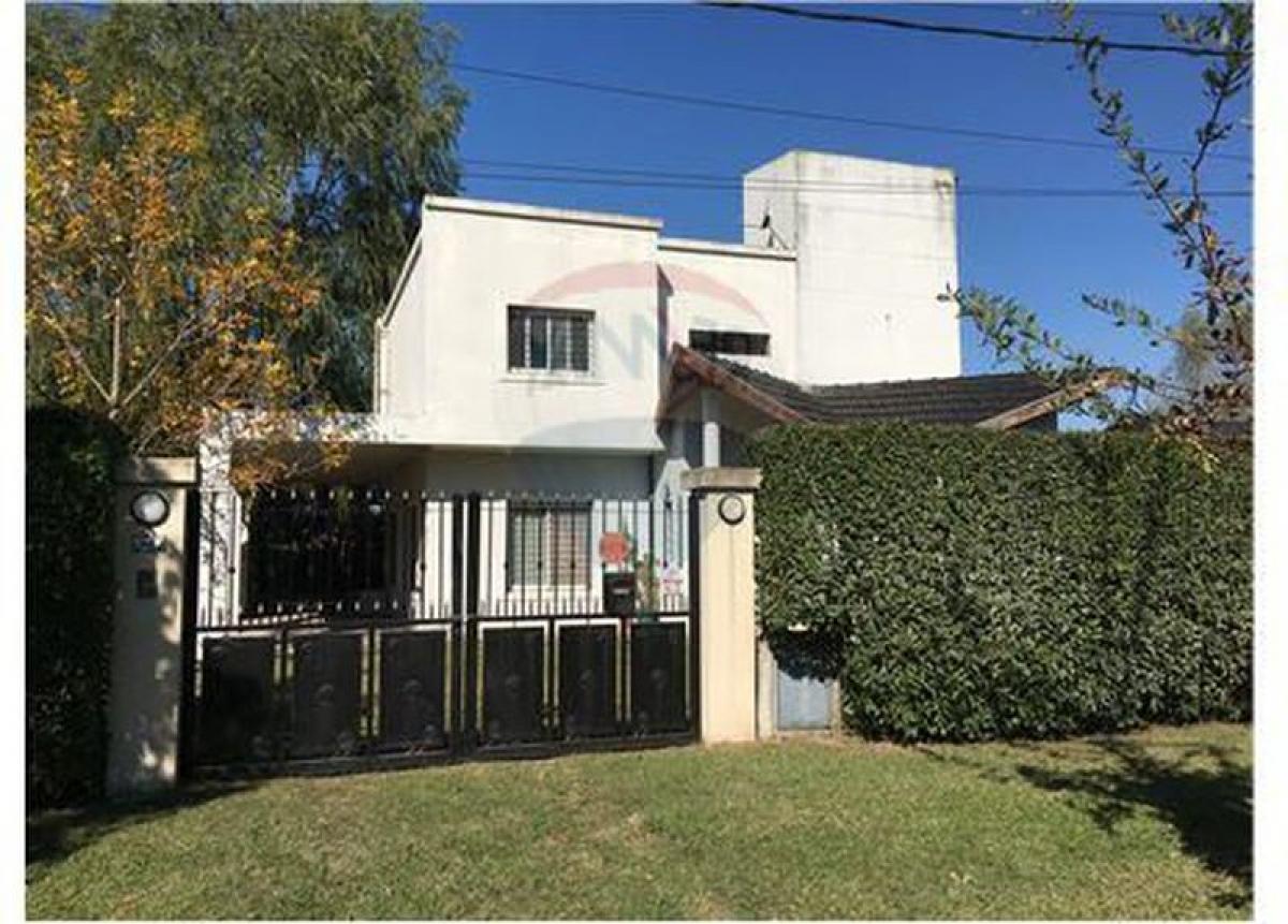 Casa T4 em Escobar, Argentina N.º 76438