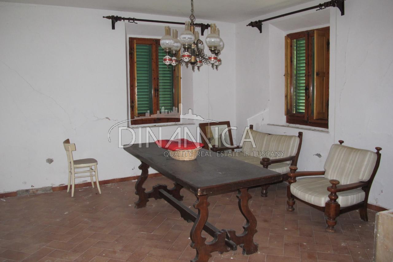 4 rooms House in Montaione, Italy No. 232815