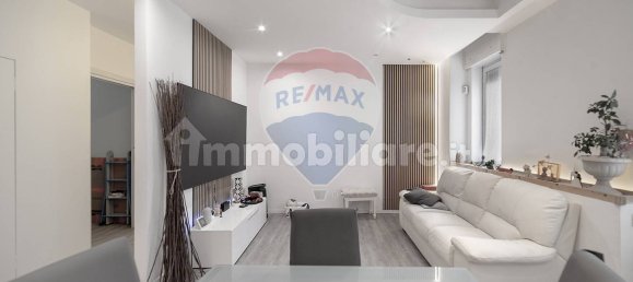 2 bedrooms Apartment in Sesto San Giovanni, Italy No. 323733 3