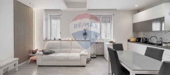 2 bedrooms Apartment in Sesto San Giovanni, Italy No. 323733 8