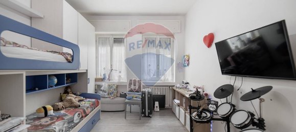 2 bedrooms Apartment in Sesto San Giovanni, Italy No. 323733 10