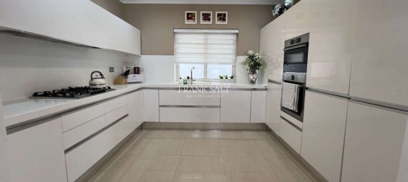 2 bedrooms Apartment in Sliema, Malta No. 10530 7