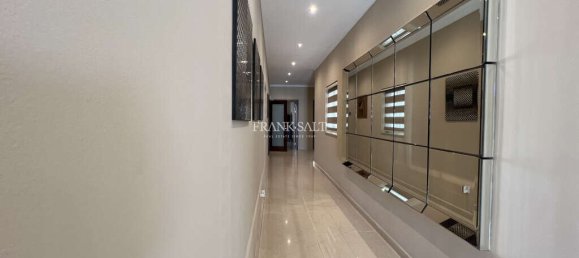 2 bedrooms Apartment in Sliema, Malta No. 10530 9