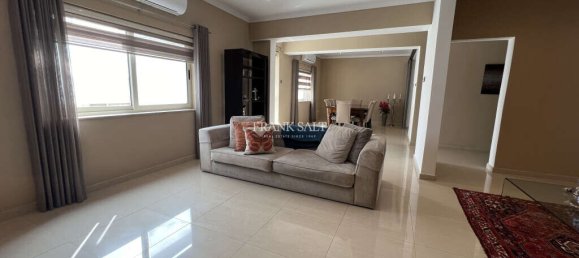 2 bedrooms Apartment in Sliema, Malta No. 10530 2