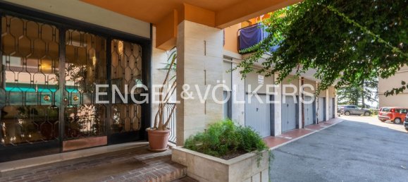 4 bedrooms Apartment in Genoa, Italy No. 328513 9