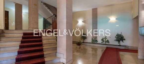 4 bedrooms Apartment in Genoa, Italy No. 328513 8