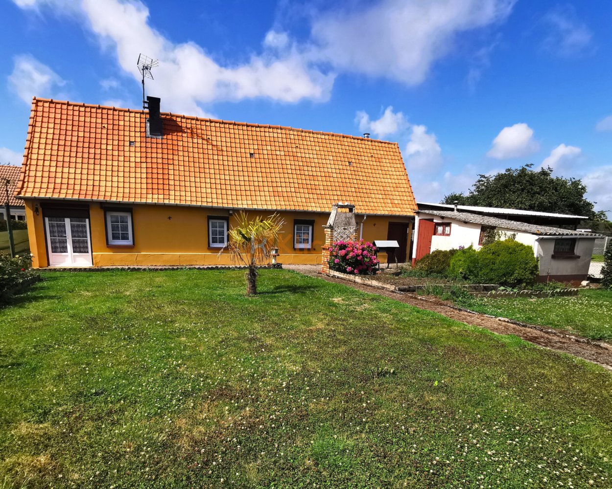 2 bedrooms House in Seine-Maritime, France No. 297305