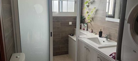 4 bedrooms House in Ypsonas, Cyprus No. 15048 3