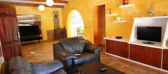 5 bedrooms House in Es Mercadal, Spain No. 155375 2