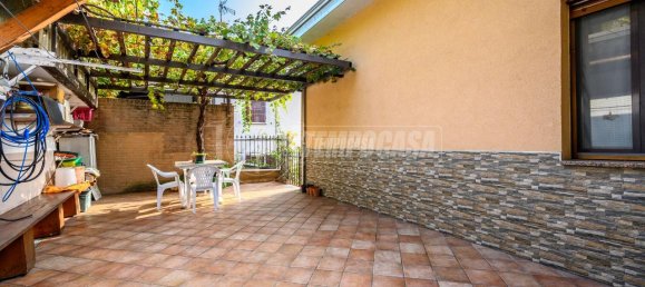 3 rooms Villa in Casalgrande, Italy No. 83101 8