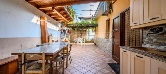 3 rooms Villa in Casalgrande, Italy No. 83101 7