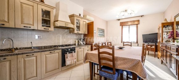 3 rooms Villa in Casalgrande, Italy No. 83101 6
