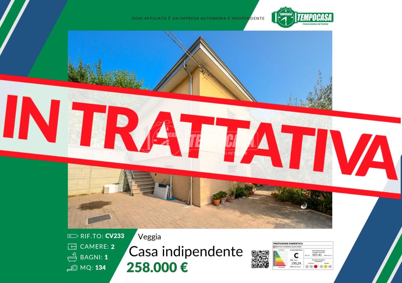 3 rooms Villa in Casalgrande, Italy No. 83101