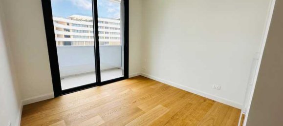 2 bedrooms Apartment in Limassol, Cyprus No. 10940 4