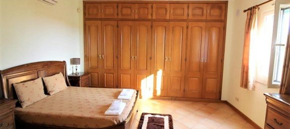 4 bedrooms Villa in Guia, Portugal No. 131004 5