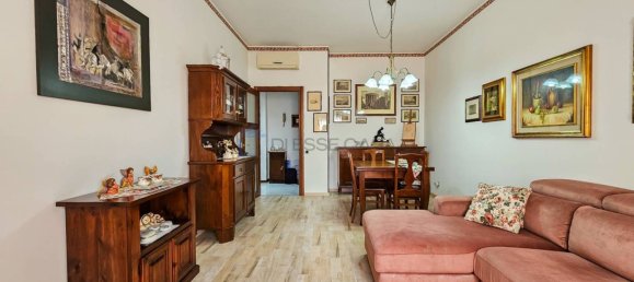 Apartamento de 2 dormitorios en Limbiate, Italy No. 344388 9