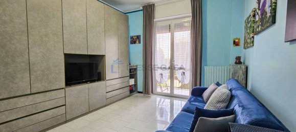 Apartamento de 2 dormitorios en Limbiate, Italy No. 344388 23