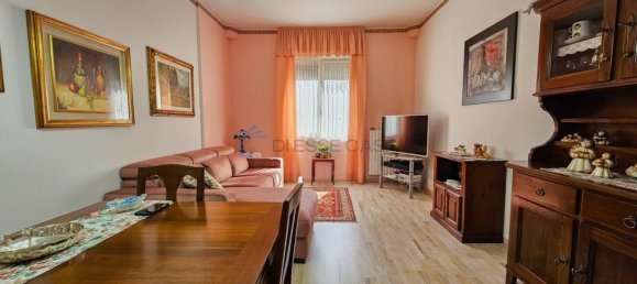 Apartamento de 2 dormitorios en Limbiate, Italy No. 344388 7