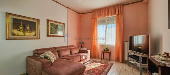 Apartamento de 2 dormitorios en Limbiate, Italy No. 344388 4