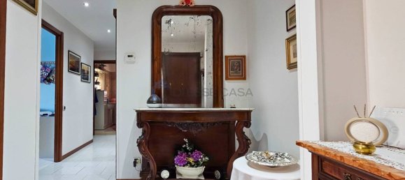 Apartamento de 2 dormitorios en Limbiate, Italy No. 344388 28