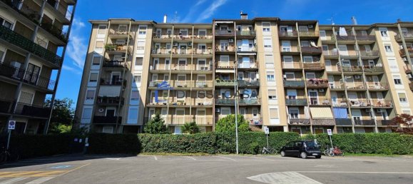 Apartamento de 2 dormitorios en Limbiate, Italy No. 344388 33
