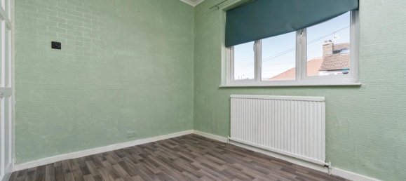 2 bedrooms Bungalow in Kenley, United Kingdom No. 8040 9