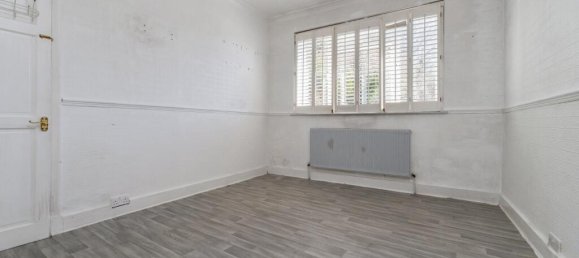 2 bedrooms Bungalow in Kenley, United Kingdom No. 8040 12