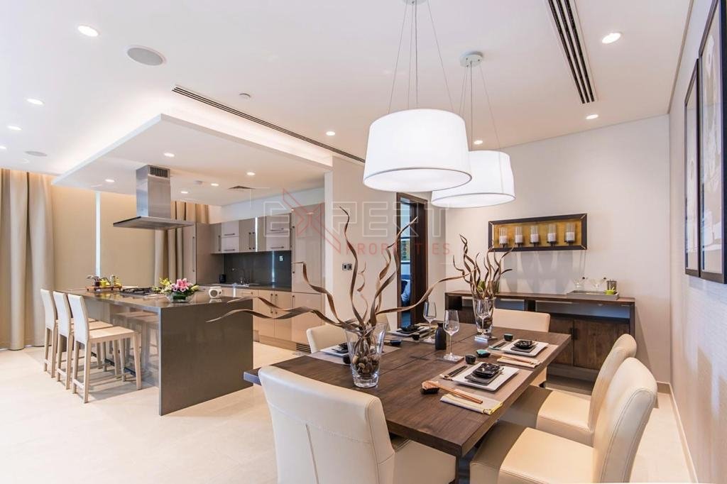 Villa de 5 dormitorios en Dubai, UAE No. 7673