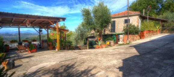 Casa de 3 dormitorios en Arpino, Italy No. 57397 2