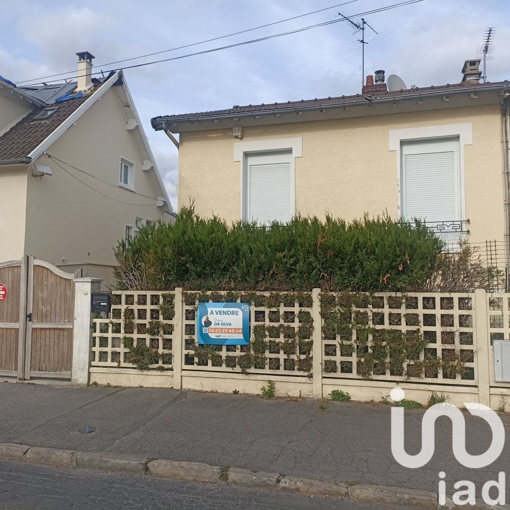 3 غرف نوم منزل في Neuilly-sur-Marne, France رقم 316463