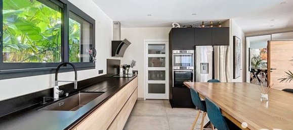 Villa de 4 dormitorios en Pyrenees-Orientales, France No. 282991 11