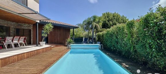 Villa de 4 dormitorios en Pyrenees-Orientales, France No. 282991 2