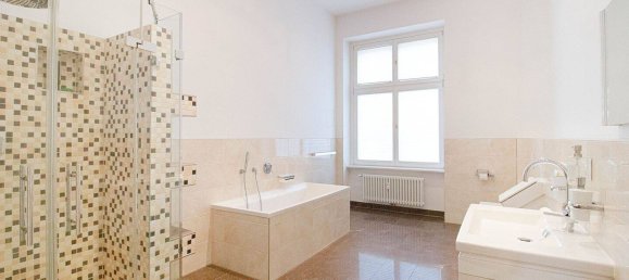 Квартира с 2 спальнями в Кройцберг, Германия № 223031 4