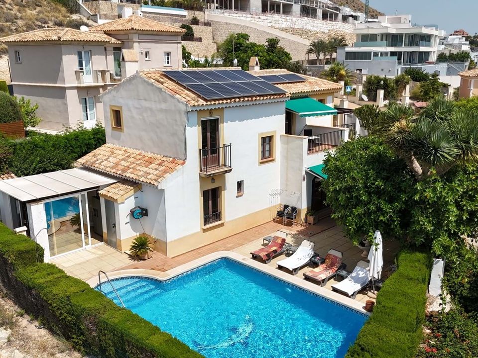 3 bedrooms Villa in Alicante, Spain No. 282305