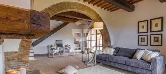 5 Schlafzimmer Haus in Cortona, Italy, Nr. 172574 8