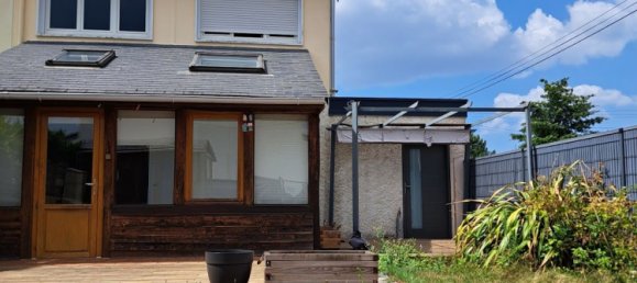 3 bedrooms House in Mulsanne, France No. 299193 7