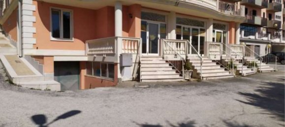 6-salle Appartement à San Giovanni Rotondo, Italy No. 183696 2