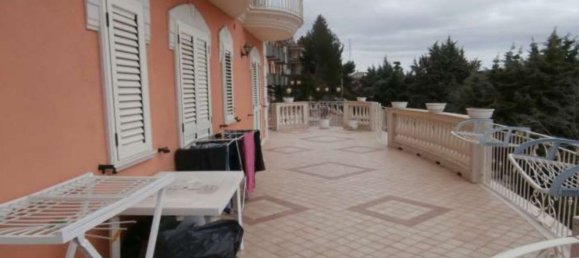 6-salle Appartement à San Giovanni Rotondo, Italy No. 183696 21