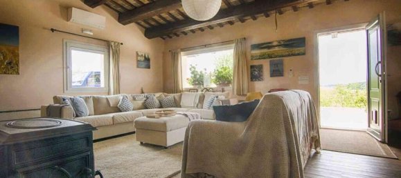3 bedrooms Villa in Penne, Italy No. 260813 12
