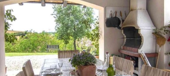 3 bedrooms Villa in Penne, Italy No. 260813 16