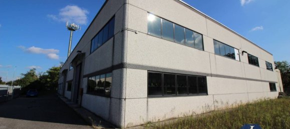 Almacén de 5 habitaciónes en Pogliano Milanese, Italy No. 91289 22