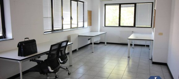 Almacén de 5 habitaciónes en Pogliano Milanese, Italy No. 91289 5