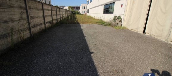 Almacén de 5 habitaciónes en Pogliano Milanese, Italy No. 91289 21