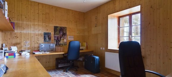 Casa de 5 dormitorios en Eaux-Puiseaux, France No. 84287 5