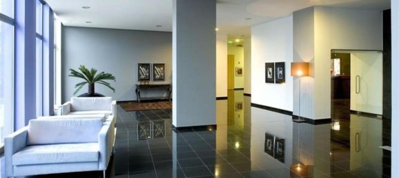 4 bedrooms House in Portimao, Portugal No. 1530 3