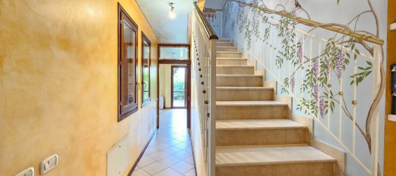 Villa de 5 divisões em Lonato del Garda, Italy N.º 270390 2