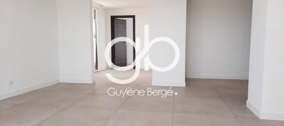 2 chambres Appartement à Castries, France No. 294453 2