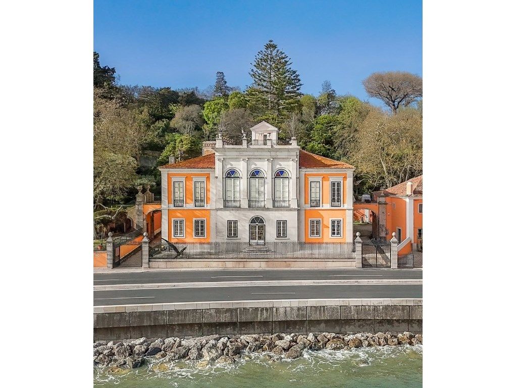 9 bedrooms Castles in Oeiras, Portugal No. 247319