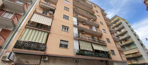 5 Schlafzimmer Wohnung in Taranto, Italy, Nr. 334372 2